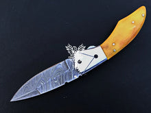 Load image into Gallery viewer, 7.5" Custom Handmade Damascus Pocket Folding Knife, Liner Lock Folding Pocket Knife with Leather Pouch (KFK-101)